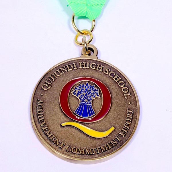 https://www.kingtaicrafts.com/custom-graduation-medals/